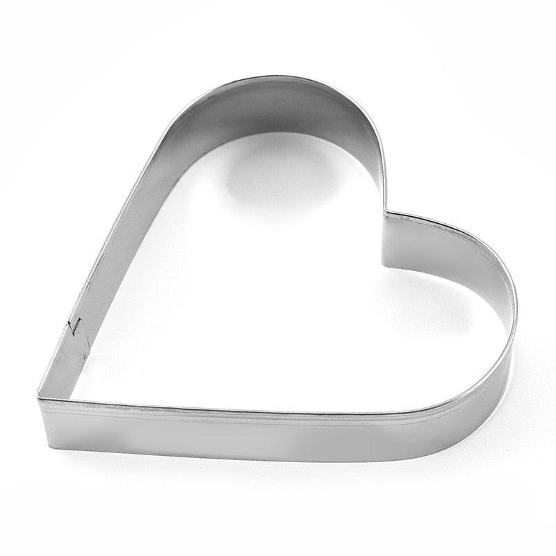 heart shaped Pastry Cutters set of 5 different sizes for multiple holiday celebrations