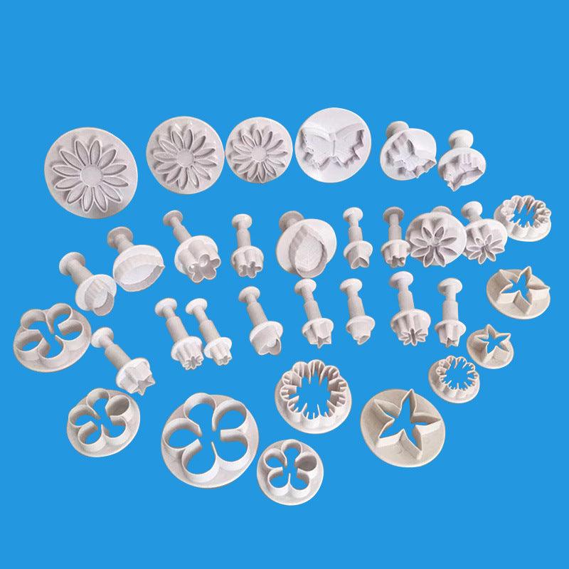 33 piece set of molds and decorating tools durable plastics, high temperature resistant safe