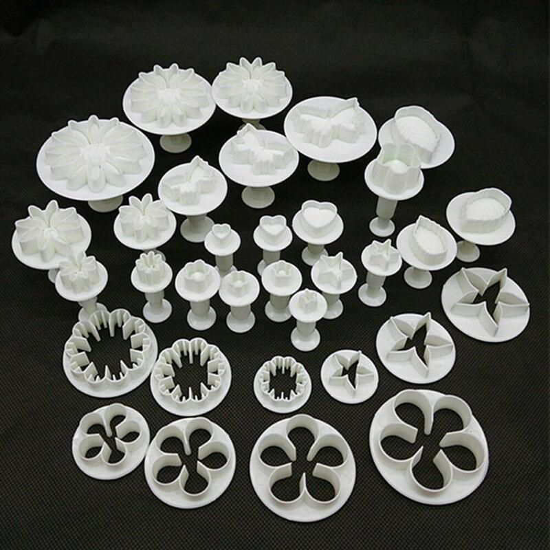 33 piece set of molds and decorating tools durable plastics, high temperature resistant safe