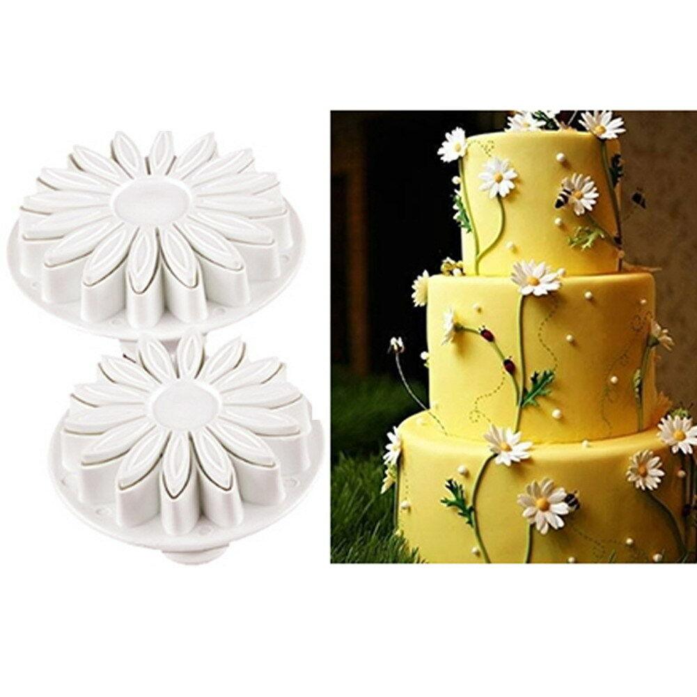 33 piece set of molds and decorating tools durable plastics, high temperature resistant safe