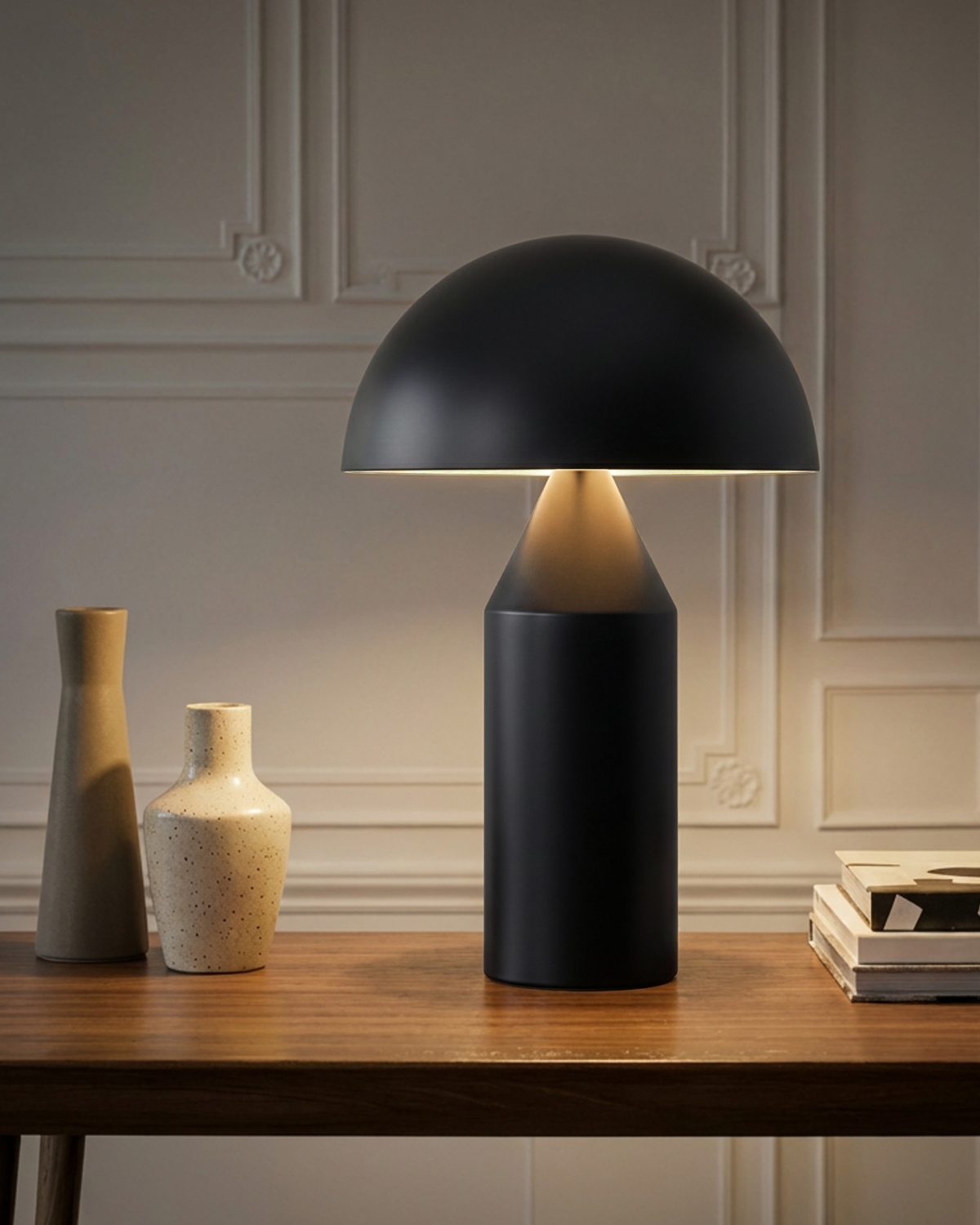 Venus Table Lamp elegant 2 different finishes