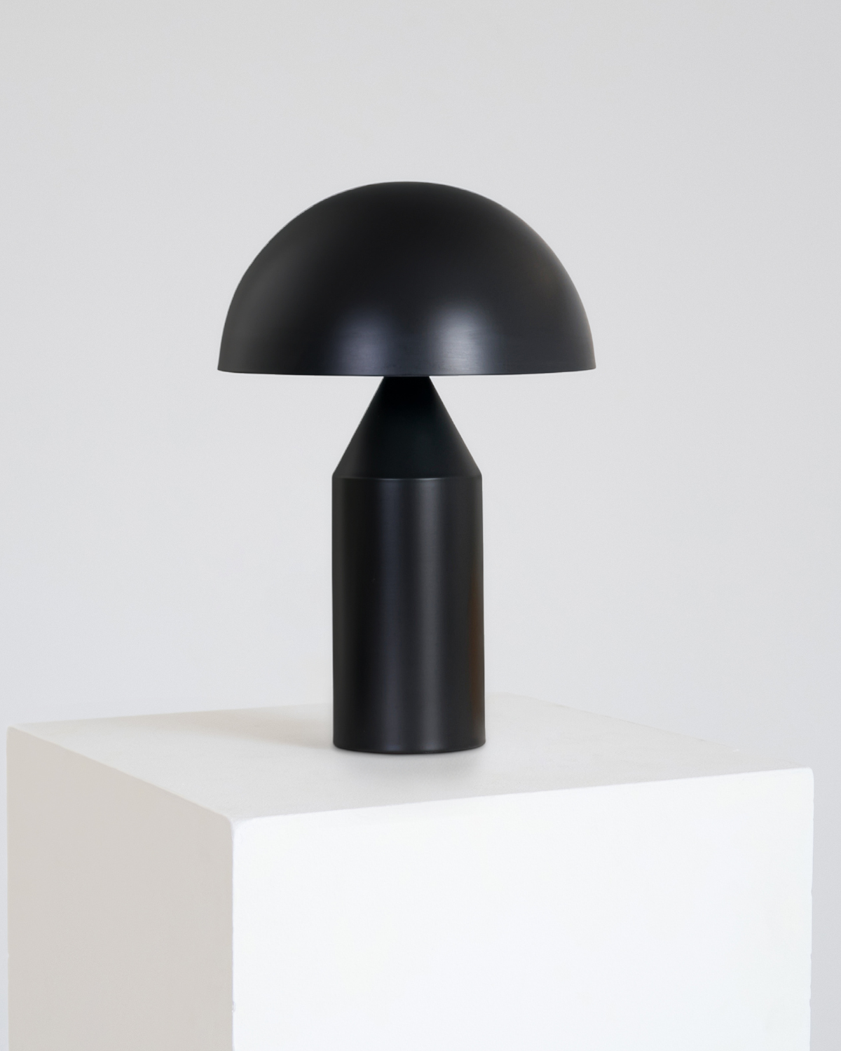 Venus Table Lamp elegant 2 different finishes