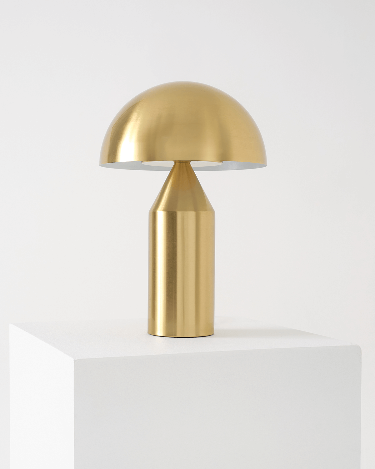 Venus Table Lamp elegant 2 different finishes