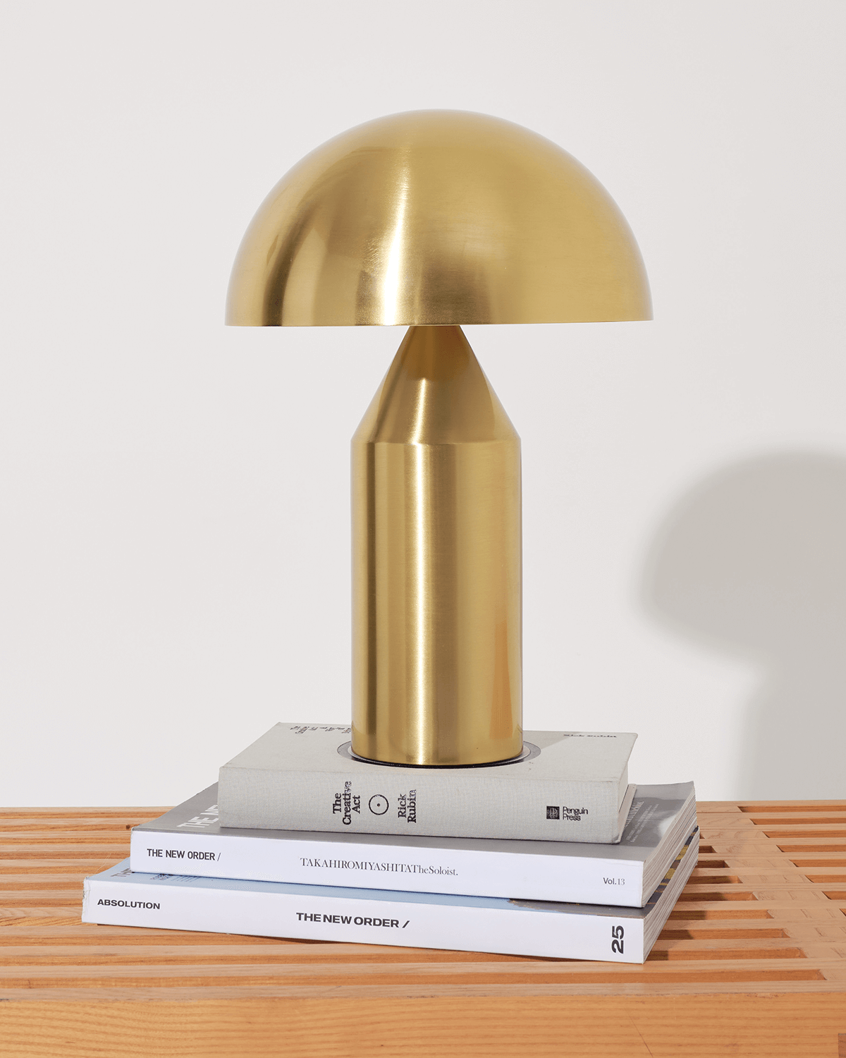 Venus Table Lamp elegant 2 different finishes