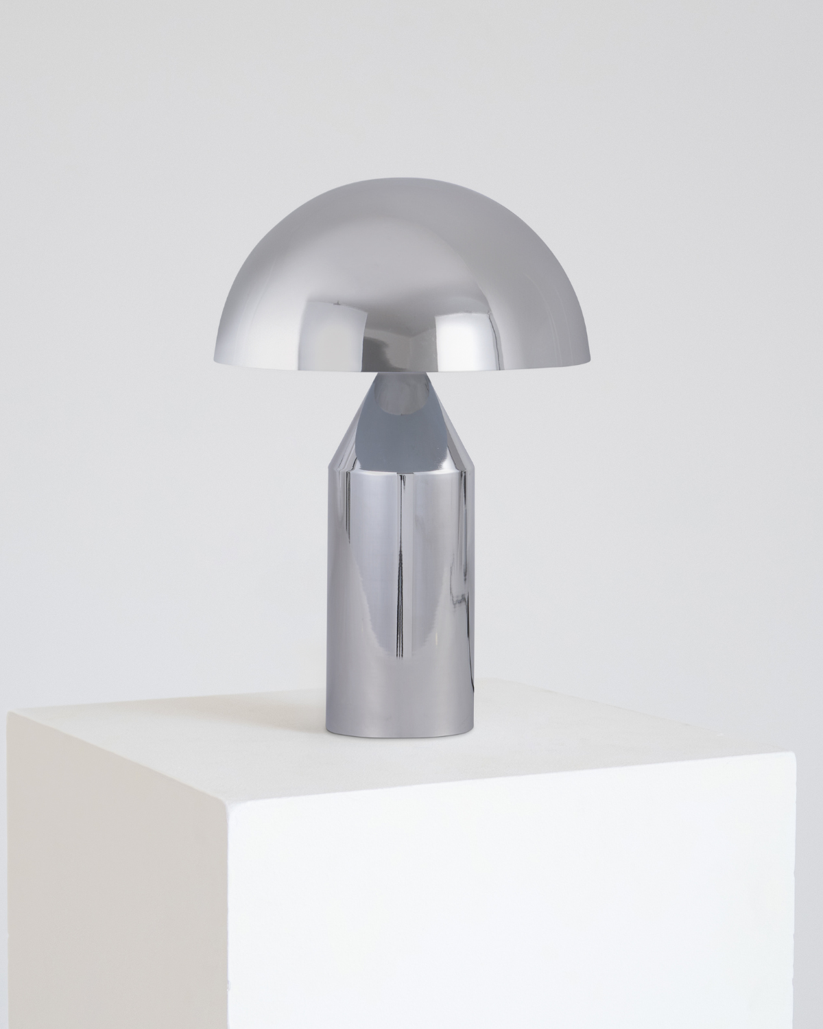 Venus Table Lamp elegant 2 different finishes