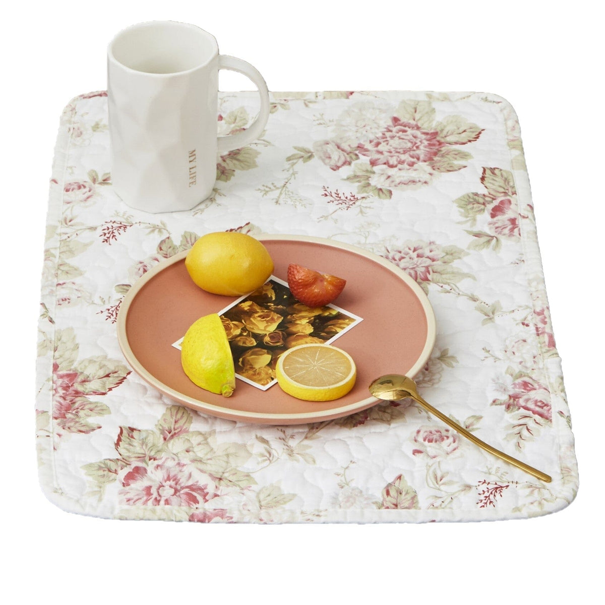 DaDa Set of 4-Pieces Dainty Cottage Floral Roses Quilted Cotton Dining Table Placemat